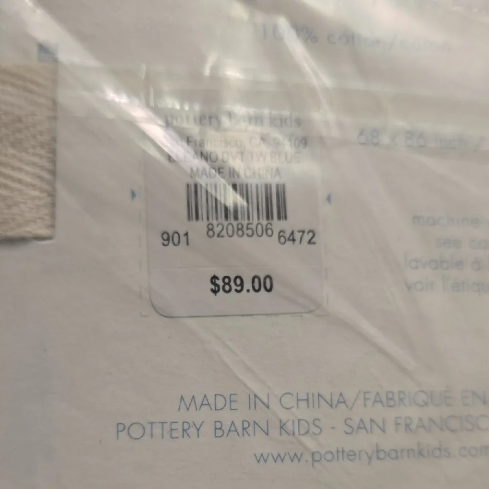 Pottery Barn Light Blue and White Duvet Cover Twin New